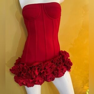 Elegant Red Strapless Prom Dress